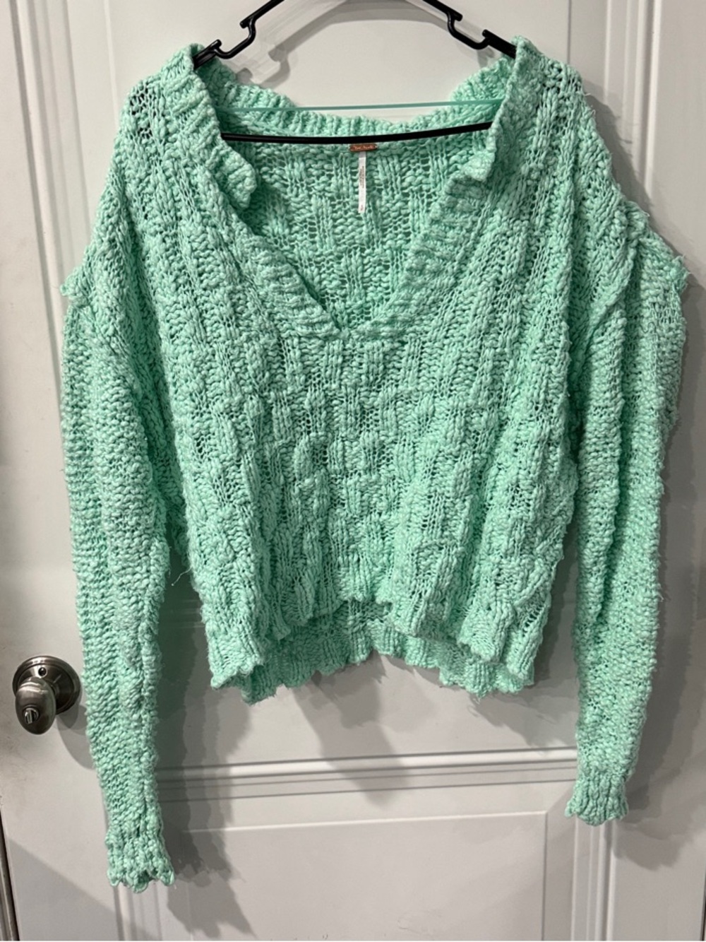 Free People Chunky V-Neck Sweater in Mint Green